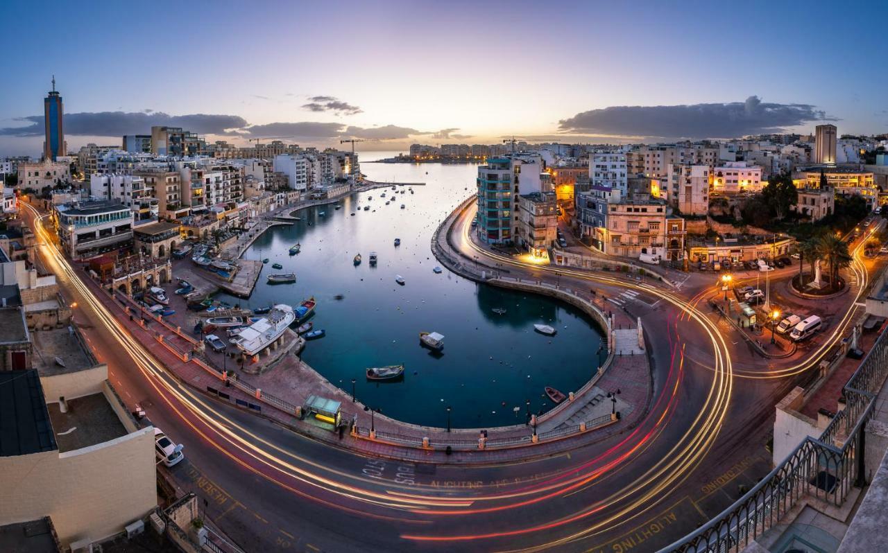 Apartment In Fort Cambridge With Pool Sliema Exterior photo